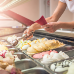Vitrine de sorvete: confira dicas para fazer sua sorveteria vender mais com esse recurso visual